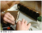 Conservation gesture in the Historical Archives © CCI