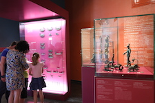 Salle d’exposition du musée du Forum antique de Bavay