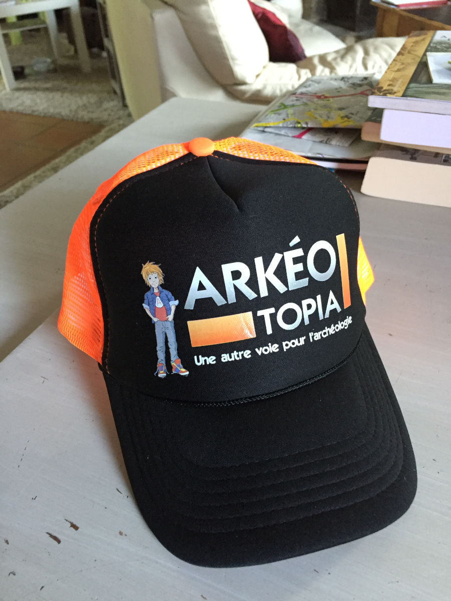 ArkeoTopia Adult Trucker Caps with black front